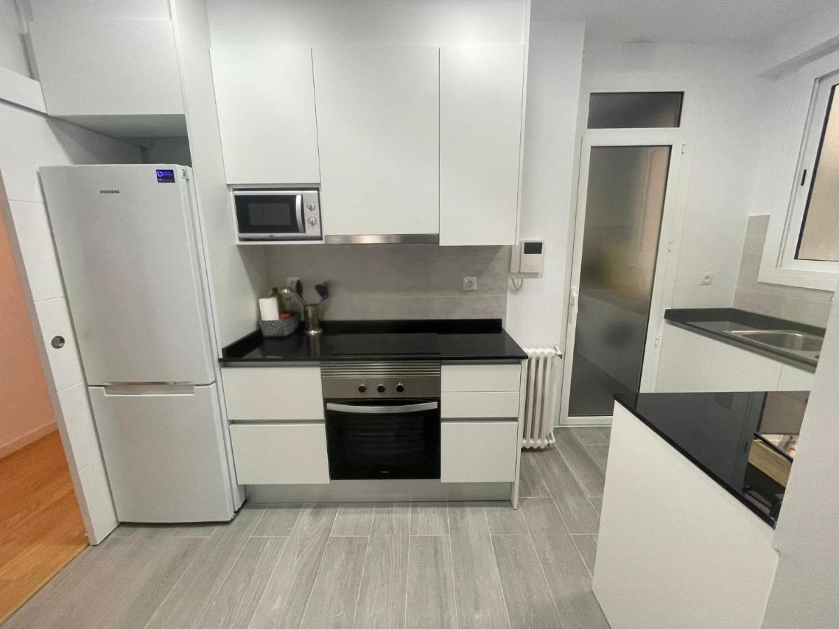 Family-Friendly Home In Central Barcelona 4Bdr Экстерьер фото