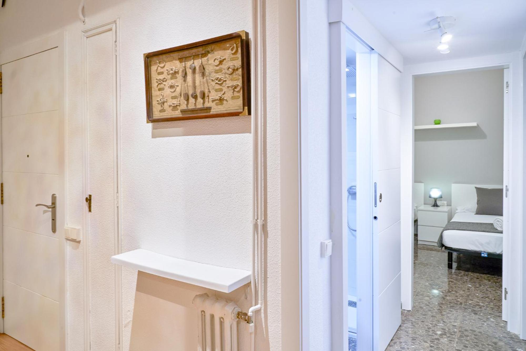 Family-Friendly Home In Central Barcelona 4Bdr Экстерьер фото
