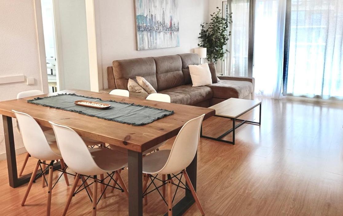 Family-Friendly Home In Central Barcelona 4Bdr Экстерьер фото