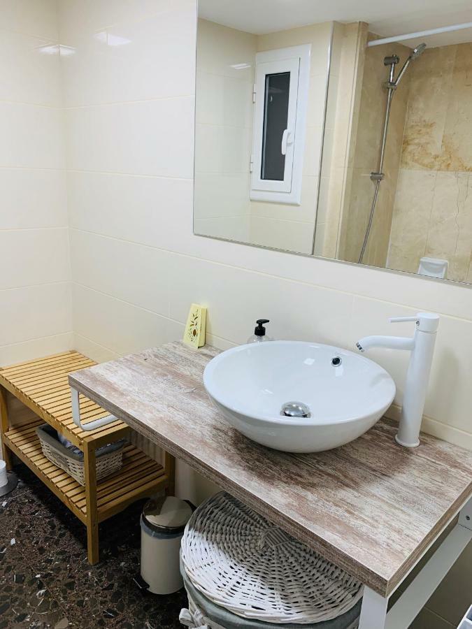 Family-Friendly Home In Central Barcelona 4Bdr Экстерьер фото
